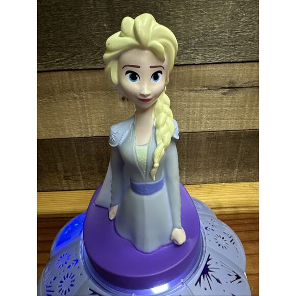 Disney Frozen Elsa Singing/Spinning Night Light Peachtree Playthings - Picture 5 of 10